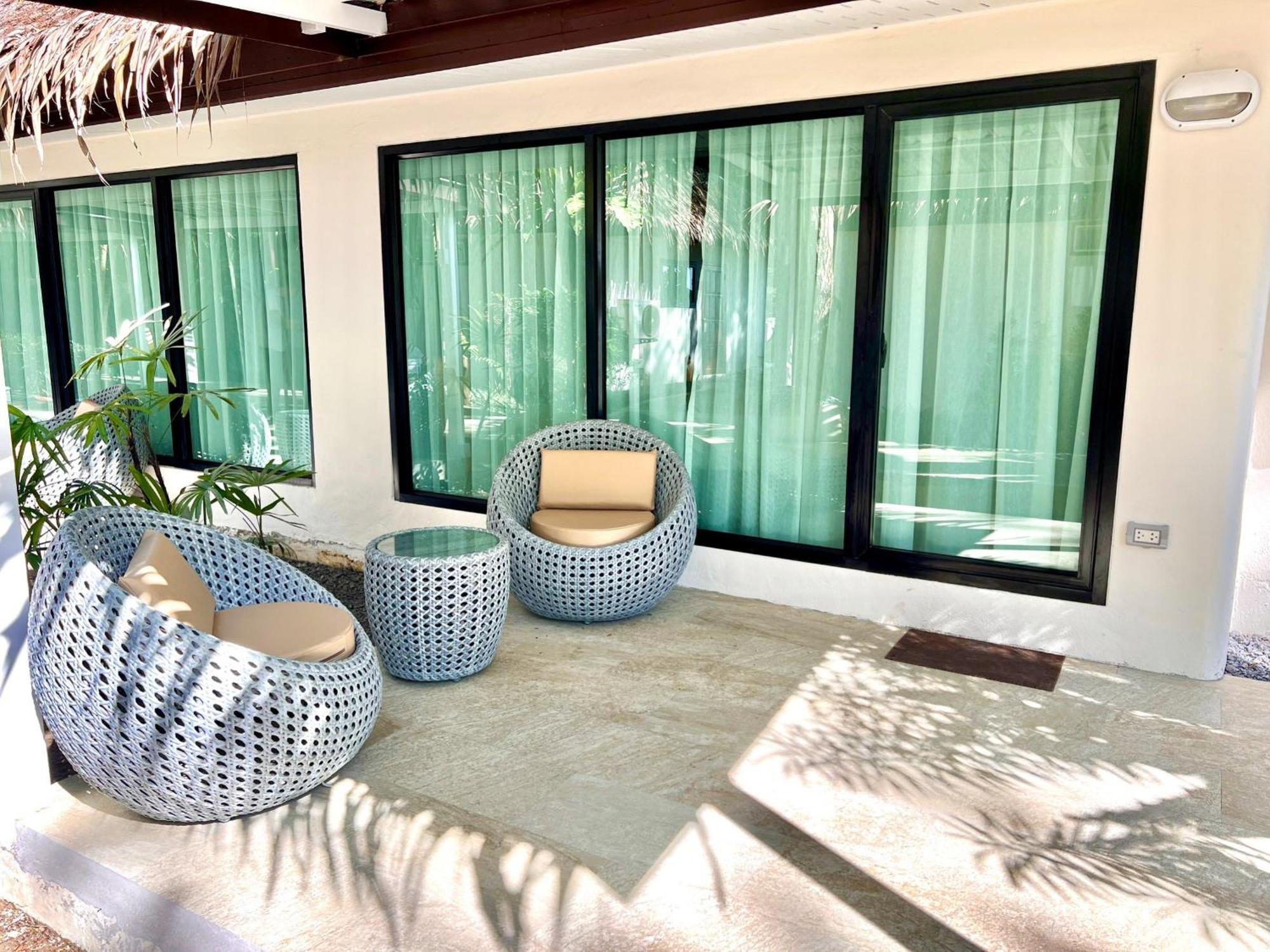 Twin Bay - Sha Extra Resort